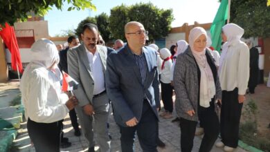 محافظ بني سويف يتابع انتظام الدراسة بمدرسة سمسطا الإعدادية