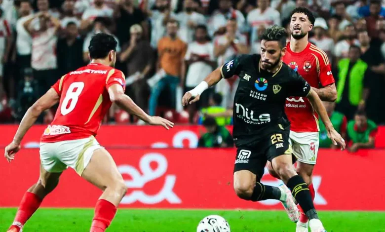 إتحاد الكرة يكشف عن طاقم تحكيم القمة بينالأهلي والزمالك بالدوري