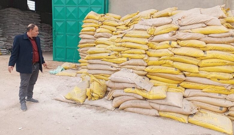 ضبط 10 طن أسمدة زراعية مجهولة المصدر بأولاد صقر