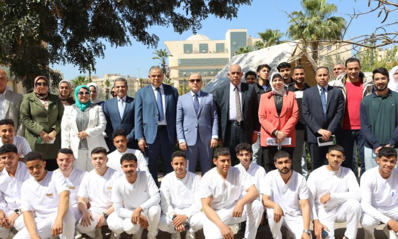 محافظ كفر الشيخ يغرس أول شجرة بالحرم الجامعي