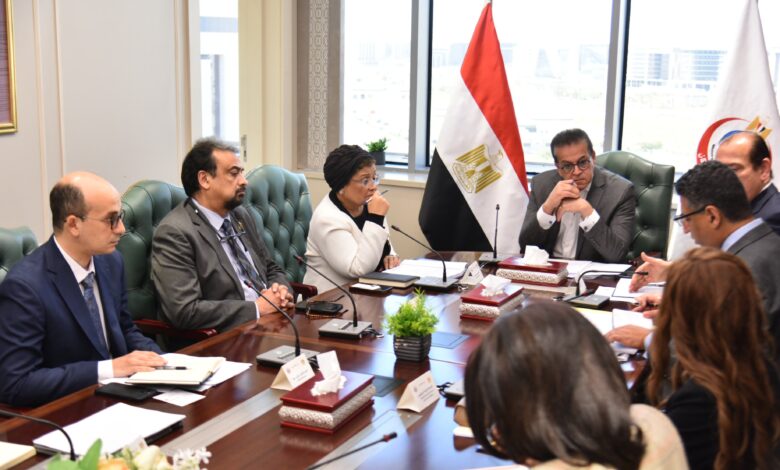 وزير الصحة يستقبل مساعد وزير الخارجية لمناقشة المشاركة في قمة الأمم المتحدة لنظم الغذاء