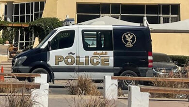 شاب يحتجز طفل ويصوره عاريا على خلفية مشاجرة أطفال