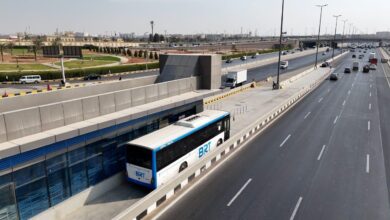 النقل تبدأ تجارب تدريب سائقي اتوبيسات الأتوبيس الترددي BRT على مسار المرحلة الأولى