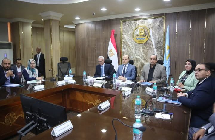 محافظ كفرالشيخ:اجتماع تنسيقي لتعزيز الزراعة الذكية مناخيًا
