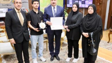 محافظ المنوفية يكرم أسرة مدير إدارة الباجور التعليمية الراحل