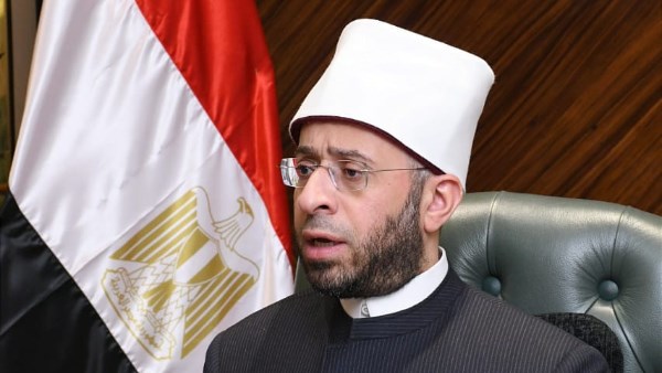 وزير الأوقاف : إحالة ثلاثة من العاملين بإحدى المديريات الحدودية إلى النيابة الإدارية