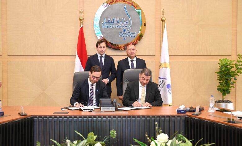 وزير الصناعة والنقل يلتقي وزير التجارة الخارجية والتعاون الإنمائي الدولي السويدي