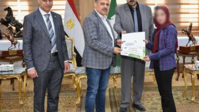 محافظ الشرقية يُكرم عدد من مرضي الثلاسيميا بالمحافظة