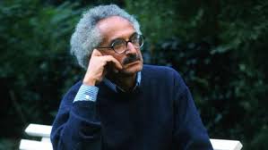 «الصحة» تعلن تعافي الروائي صنع الله إبراهيم ومغادرة مستشفى معهد ناصر