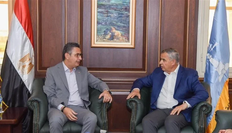 محافظ الإسكندرية يستقبل وزير التموين والمدير التنفيذي لجهاز “مستقبل مصر”