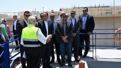 رئيس الوزراء يتفقد مشروع رفع كفاءة محطة تنقية مياه الشيخ زايد
