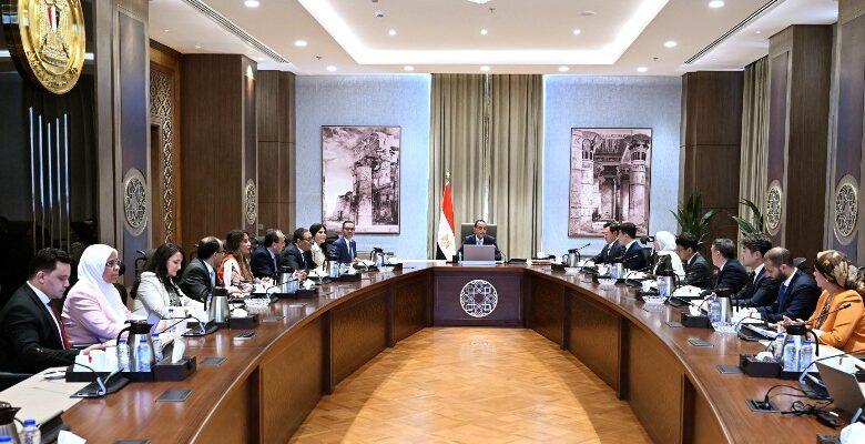رئيس الوزراء :الحكومة تُولي أهمية كبيرة لتوطين الصناعات التكنولوجية المتقدمة