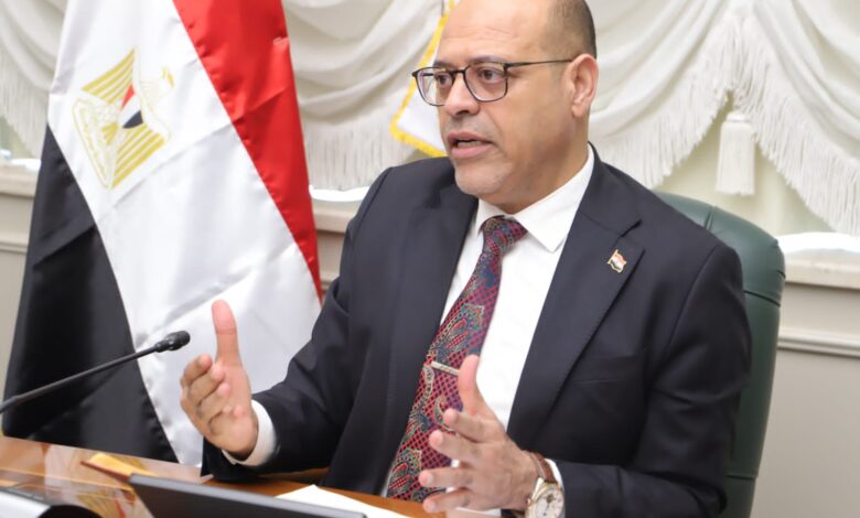 وزير العمل : 1072 فرصة عمل للشباب المصري في شركة مقاولات إماراتية ..ورابط للتقديم