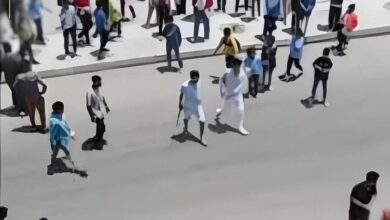 القبض على شخص تعدى على آخرين بإستخدام سـ.ـلاح أبيض بمركز شرطة السادات