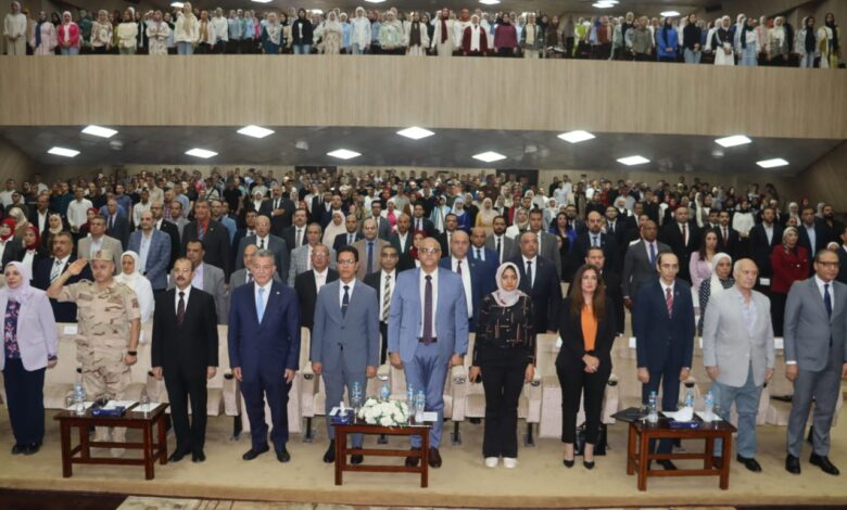 محافظ القليوبية ورئيس جامعة بنها وتنسيقية شباب الأحزاب يشهدون احتفالية الجامعة بالذكرى الـ 12 لثورة 30 يونيو