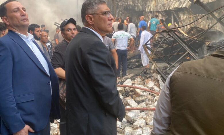 محافظ الجيزة يتابع ميدانياً جهود إطفاء حريق بمخزن دهانات بمنطقة البراجيل بأوسيم