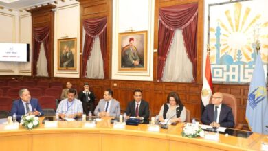 محافظ القاهرة يستقبل وفدا رسمياً من دولة اليمن على هامش زيارته لمصر