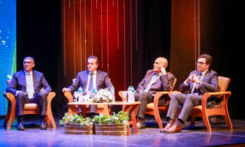 وزير الصحة يشهد حفل الإعلان عن تدشين تمثال السير مجدي يعقوب
