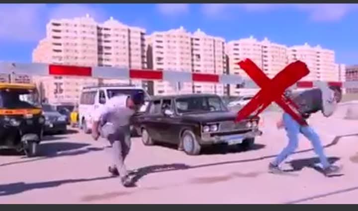 النقل تناشد المواطنين عدم اقتحام المزلقانات أو السير عكس الاتجاه أثناء غلقها
