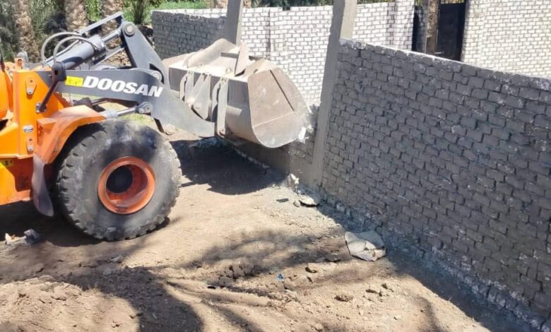 إزالة ٣٨ حالة تعدٍّ على الأراضي أملاك الدولة والزراعية بمراكز البدرشين والعياط ومنشأة القناطر