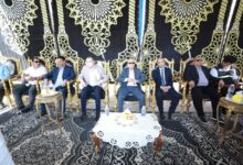 محافظ كفرالشيخ يقدم واجب العزاء في والد مدير مراسم الديوان العام