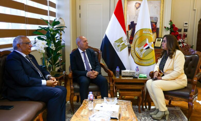 وزيرة التنمية تتابع مع محافظ القاهرة ورئيس جهاز التنسيق الحضاري مقترحات تطوير عدد من الشوارع التجارية بمصر الجديدة