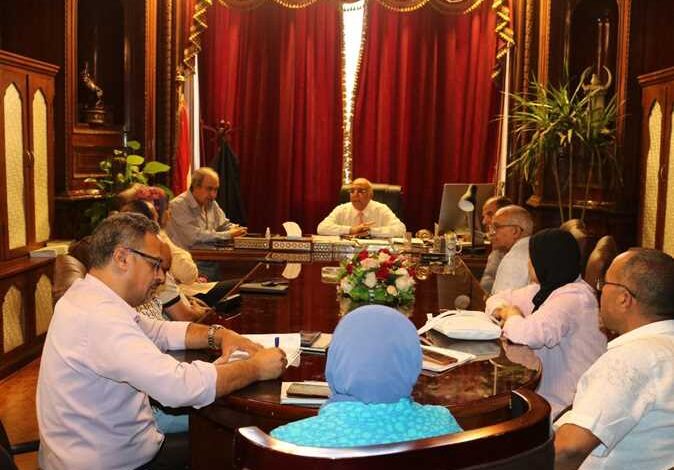 بحوث الصحراء" و "بنك الطعام المصري" يبحثان التعاون لتنفيذ بعض المشروعات التنموية