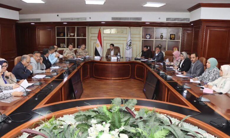 نائب محافظ بني سويف يتابع موقف تسليم والانتهاء من المرحلة الأولى من مبادرة "حياة كريمة