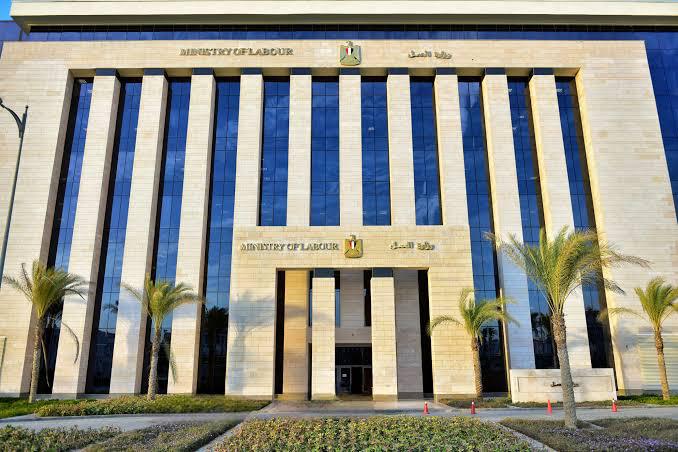 وزارة العمل: 3 فرص عمل في لبنان في مجالات الزراعة