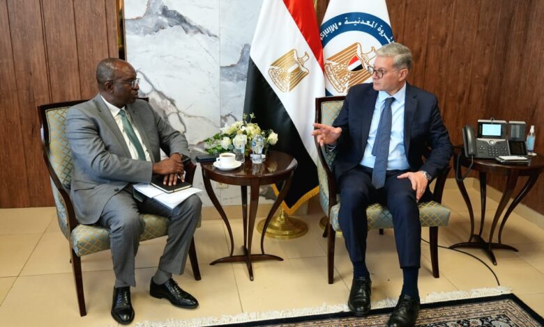 وزير البترول يبحث مع مؤسسة التمويل الدولية فرص التعاون في مشروعات الطاقة والتعدين