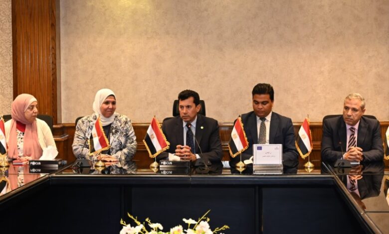 وزير الشباب يشهد ختام فعاليات اللجنة العامة لبرلمان شباب مصر