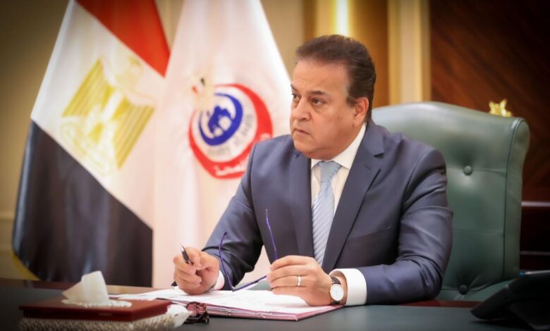 وزير الصحة يعتمد حركة مديري ووكلاء مديريات الشئون الصحية بمحافظات الجمهورية