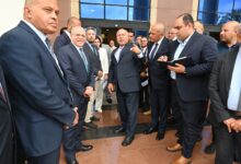 وزير الصناعة والنقل يتفقد محطة الركاب السياحية بميناء الإسكندرية