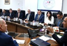 رئيس الوزراء يستعرض الفرص الاستثمارية ببعض الأراضي الفضاء على كورنيش النيل