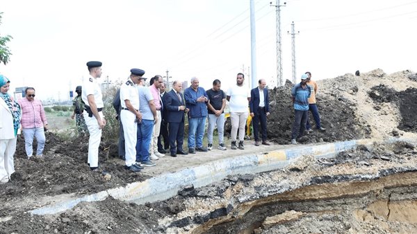 محافظ كفرالشيخ يتابع ميدانيًا أعمال صيانة خط الغاز الطبيعي بميدان الملك عبدالله