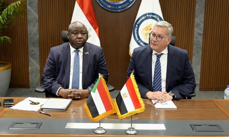 وزير البترول يبحث سبل التعاون مع وزير المعادن السوداني