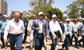وزير الإسكان ومحافظ القاهرة يتفقدان مشروع إحياء حديقة الأزبكية