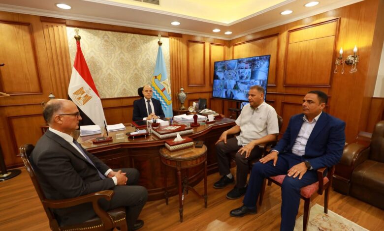 محافظ كفرالشيخ يلتقي رؤساء المراكز والمدن الجدد