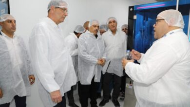 وزير الزراعة ومحافظ الشرقية يتفقدان أكبر مصنع لإنتاج اللقاحات البيطرية في الشرق الأوسط وافريقيا