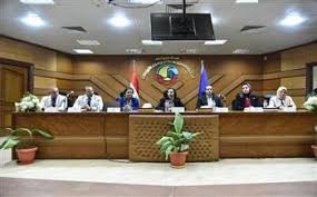 نائب وزير الصحة تستعرض المؤشرات السكانية وخطط التنمية