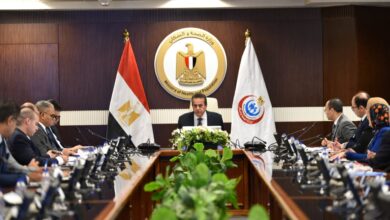 وزير الصحة يترأس اجتماعًا لمراجعة مخزون الأدوية والمستلزمات الطبية