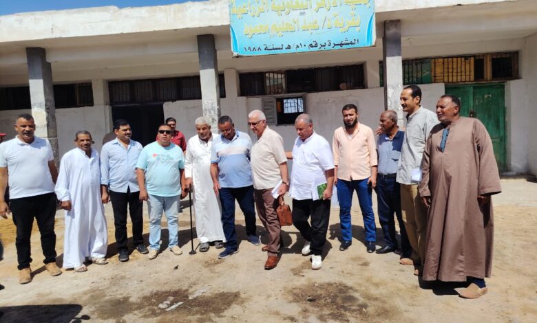 رئيس استصلاح الأراضي يتفقد جمعيات ومزارع قرى الاستصلاح بالنوبارية