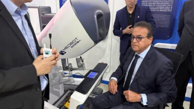 وزير الصحة يلتقي مسئولي «ميدبوت» لبحث التعاون في تطوير التكنولوجيا الطبية والجراحة الروبوتية