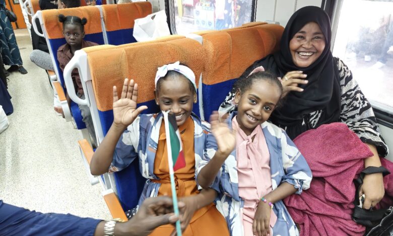 الهيئة القومية لسكك حديد مصر تُسيّر الرحلة العشرين لقطارات العودة الطوعية للأشقاء السودانيين