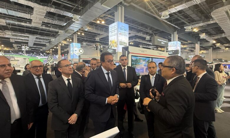 وزير الصحة يبحث مع مسئولي هواوي التعاون في التكنولوجيا الطبية