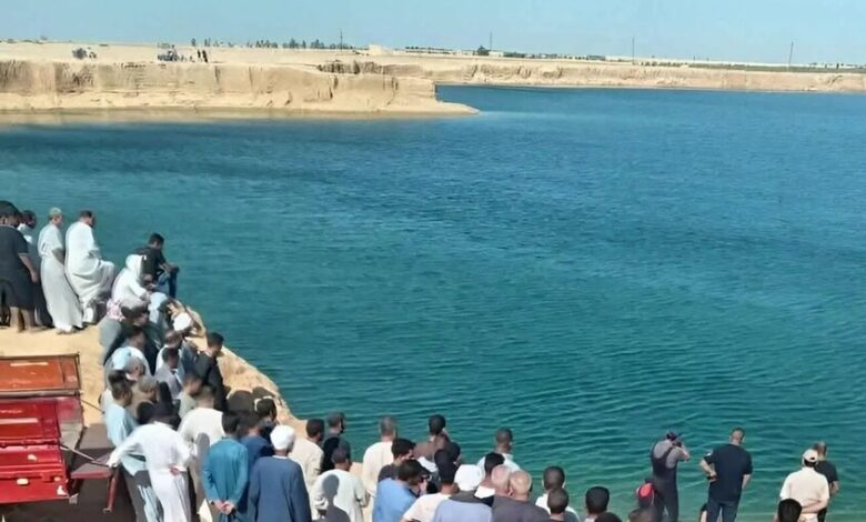 ظهور بحيرة بشكل غامض ومفاجىء بقرية البهنسا ببني مزار شمال المنيا