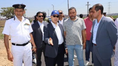 محافظ كفرالشيخ يتفقد أعمال رصف طريق روينة بطول 1.5 كم ضمن الخطة الاستثمارية