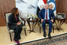 وزير البترول يبحث مع فالكو الأمريكية خطط التوسع واستخدام الطاقة المتجددة