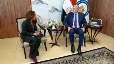 وزير البترول يبحث مع فالكو الأمريكية خطط التوسع واستخدام الطاقة المتجددة