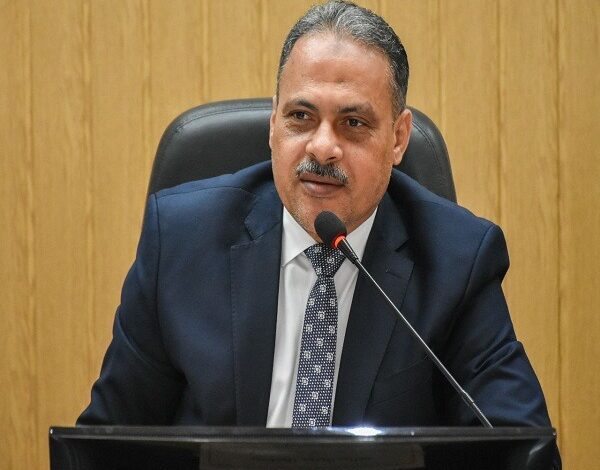 أكد المهندس حازم الأشموني محافظ الشرقية، إستمرار تنفيذ أعمال إزالة كافة تعديات البناء المخالف على الأراضي الزراعية وأملاك الدولة